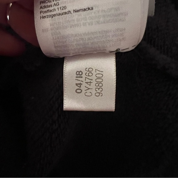 Adidas Cropped Hoodie Women’s S Black 3 Stripe Sweatshirt Pullover Workout Gym - Picture 7 of 7